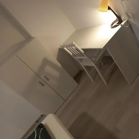 Rum i privatbostad Duisburg-Living *