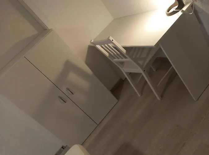 Проживание в семье Duisburg-Living *
